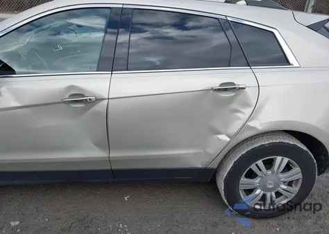 2015 Cadillac Srx Luxury Collection z USA, uszkodzony, nr VIN 3GYFNBE34FS631548